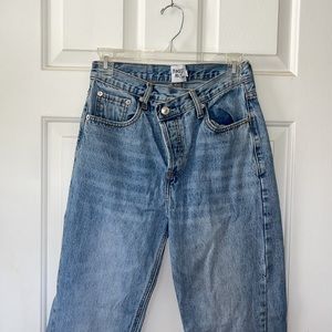 Princess Polly cross over straight leg jeans (size 0)